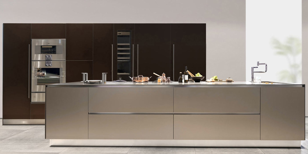 Bronze kitchen detail